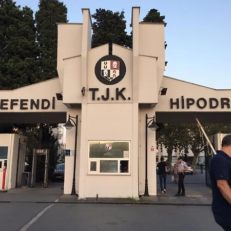 Bakirkoey Boelgesinde Guezel Bir Daire *